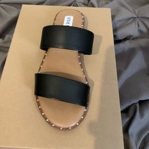 Steve Madden Ivara Black Leather Sandals (NEW)